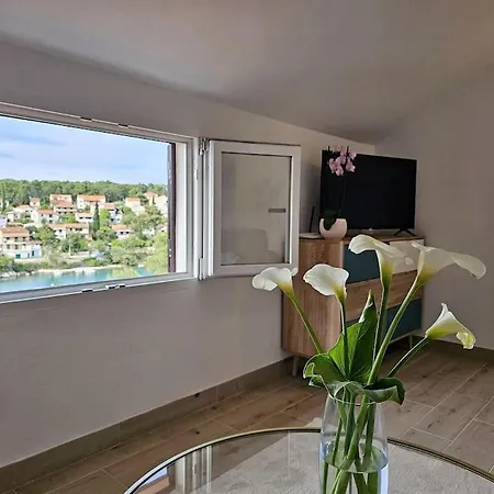 Lejlighed Maris Sea View *