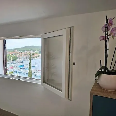 Maris Sea View *