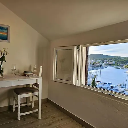 Maris Sea View شقة *